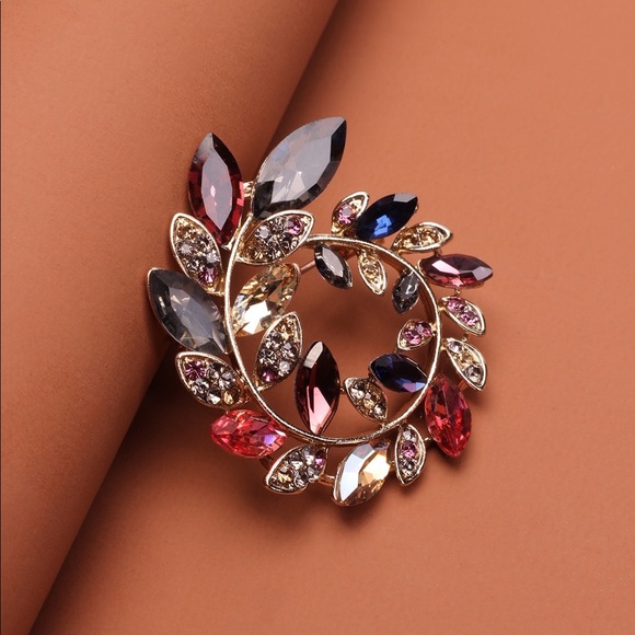 Brooch - Picture 2 of 2